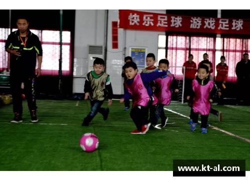 深度解析重庆足球教练培训班的教学理念和实践模式